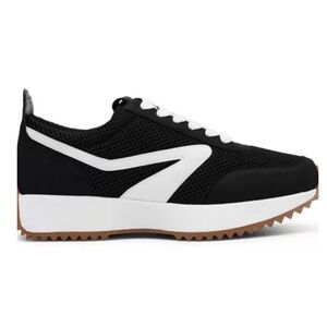 DV by Dolce Vita Bynx Sneakers